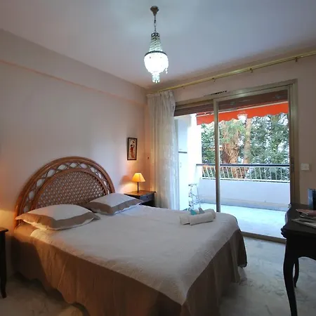 Fleuris One Bed Apartmán